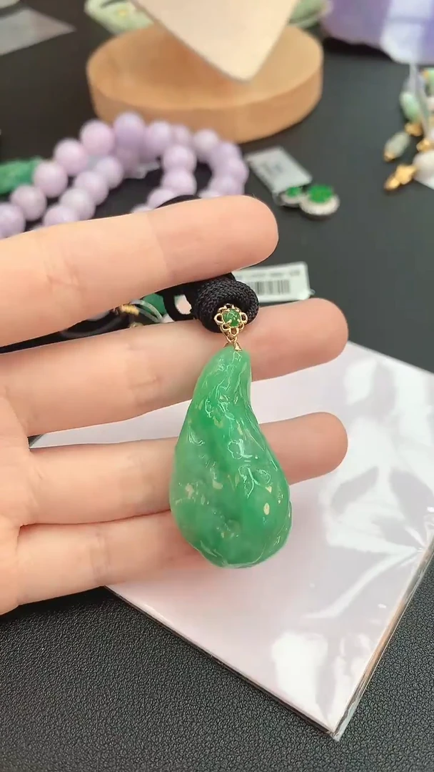 【闪购商品】翡翠颈饰18K金镶嵌赠礼盒证书  敏