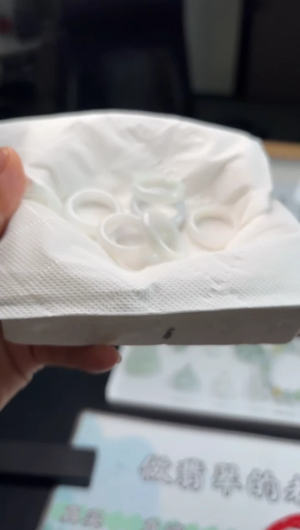 未镶嵌挂件翡翠多样性发一件R703057