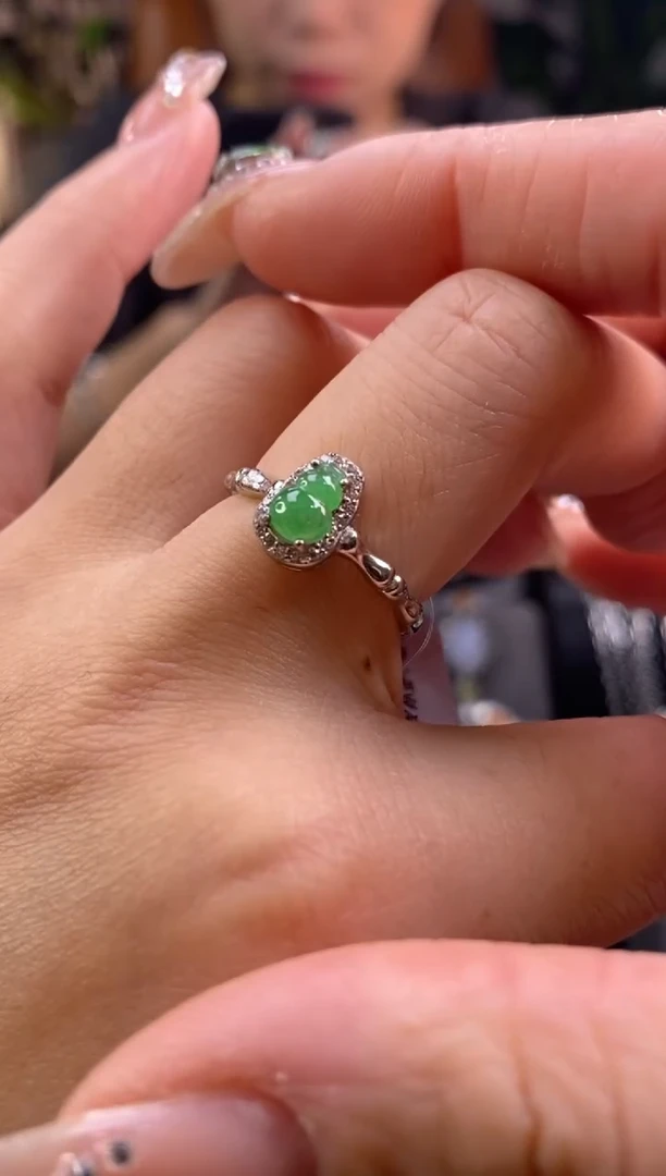 颈饰银S925镶嵌翡翠净货15541