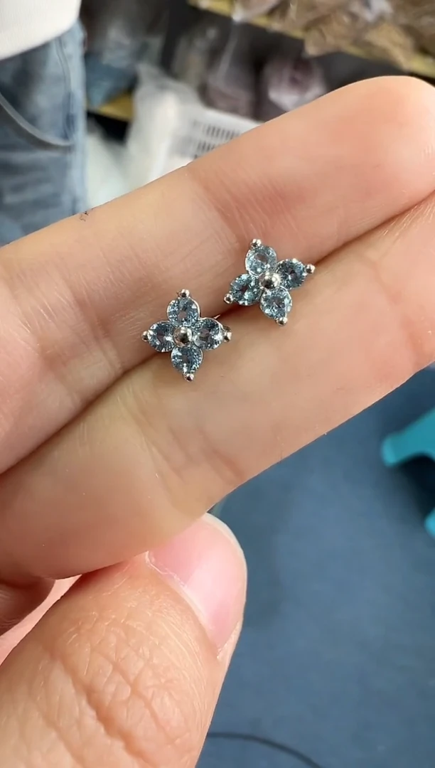 【闪购商品】海蓝宝石耳饰银S925镶嵌0117s034多样性发一