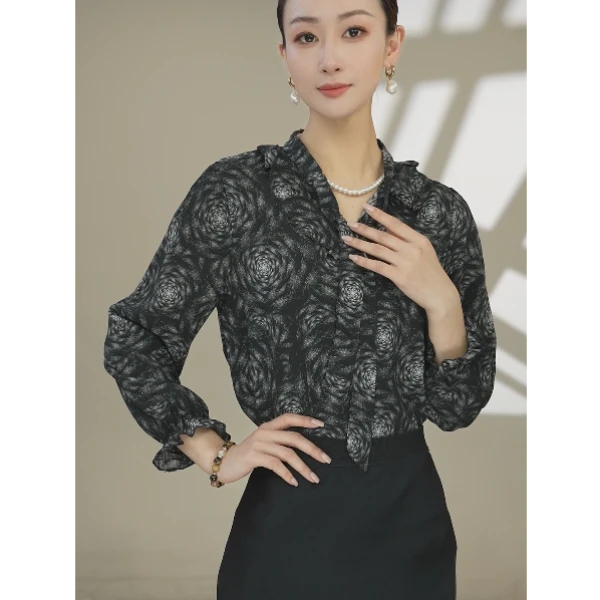 2025年女士夏季新款显瘦气质碎花洋气时尚百搭衬衫