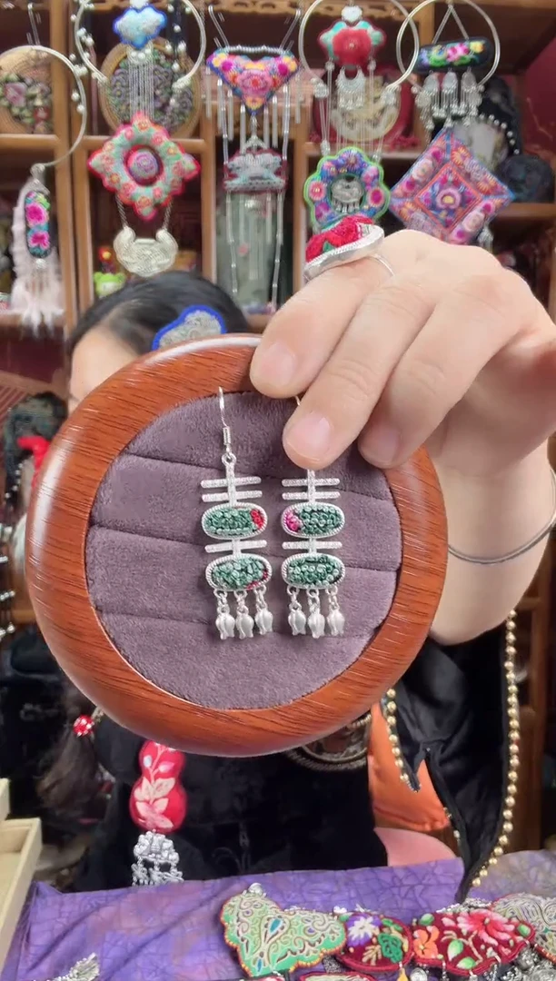 刺绣耳环77甜甜家