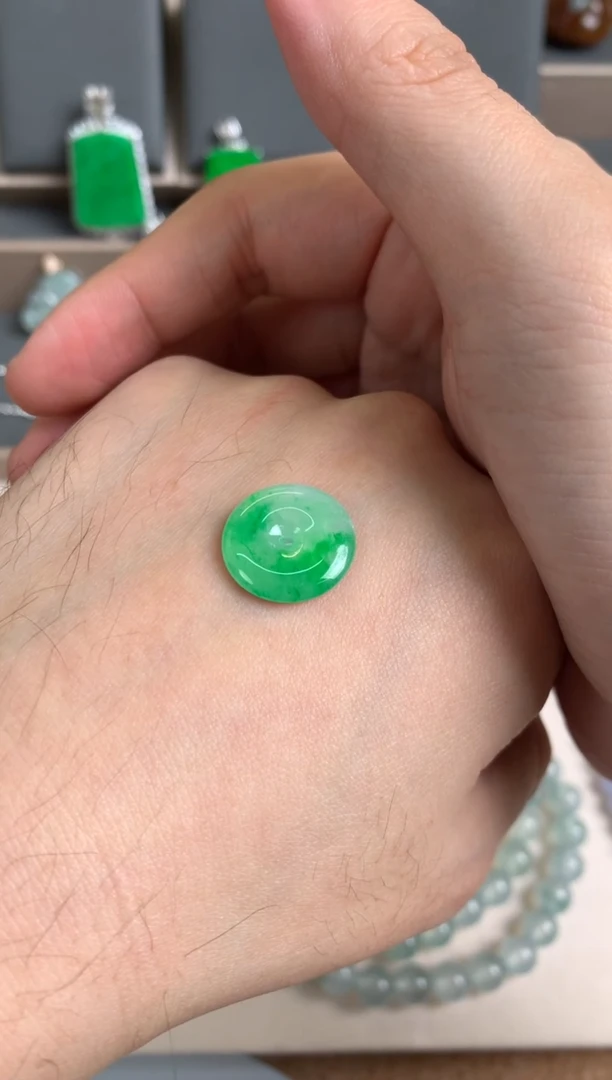 未镶嵌定制翡翠裸玉