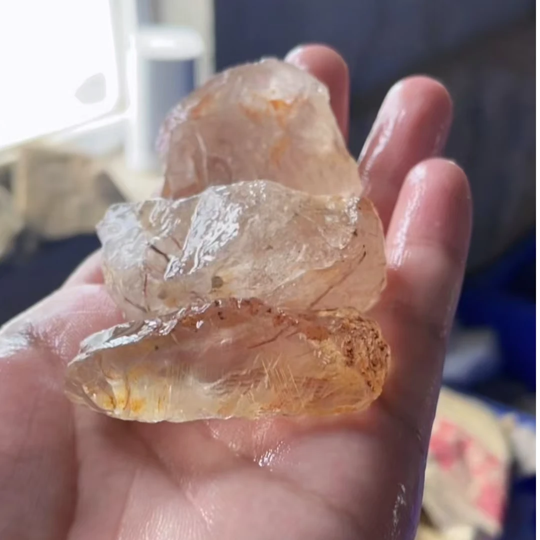 【鑫宝矿业】天然金发晶原石通用链接