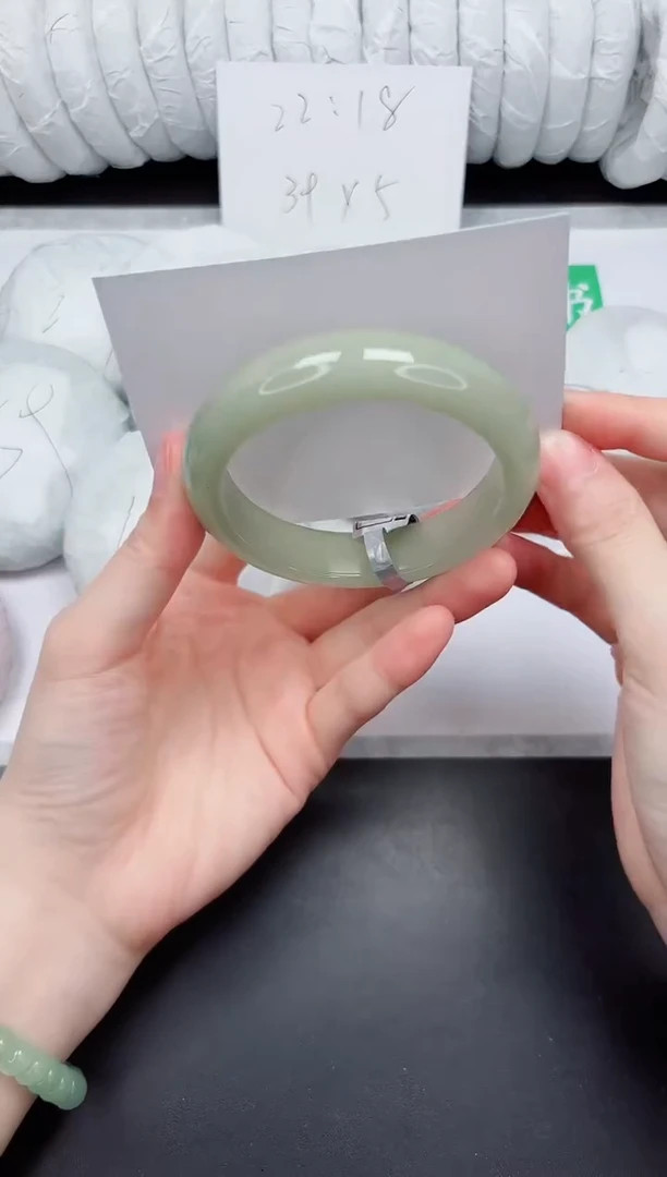 未镶嵌手镯石英质玉19-59.4DKDK