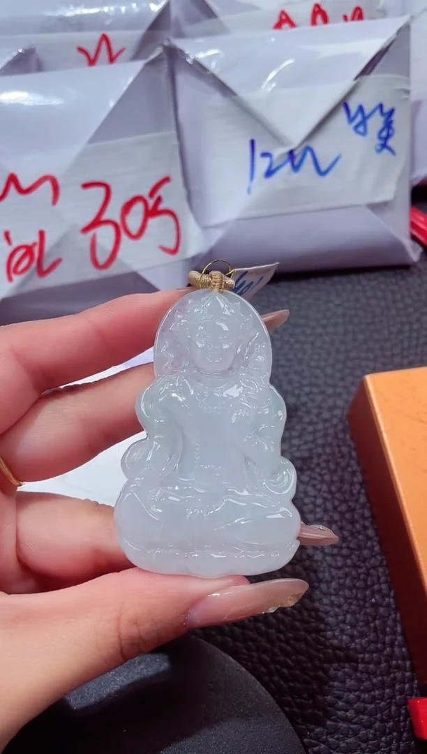 颈饰未镶嵌翡翠00000210