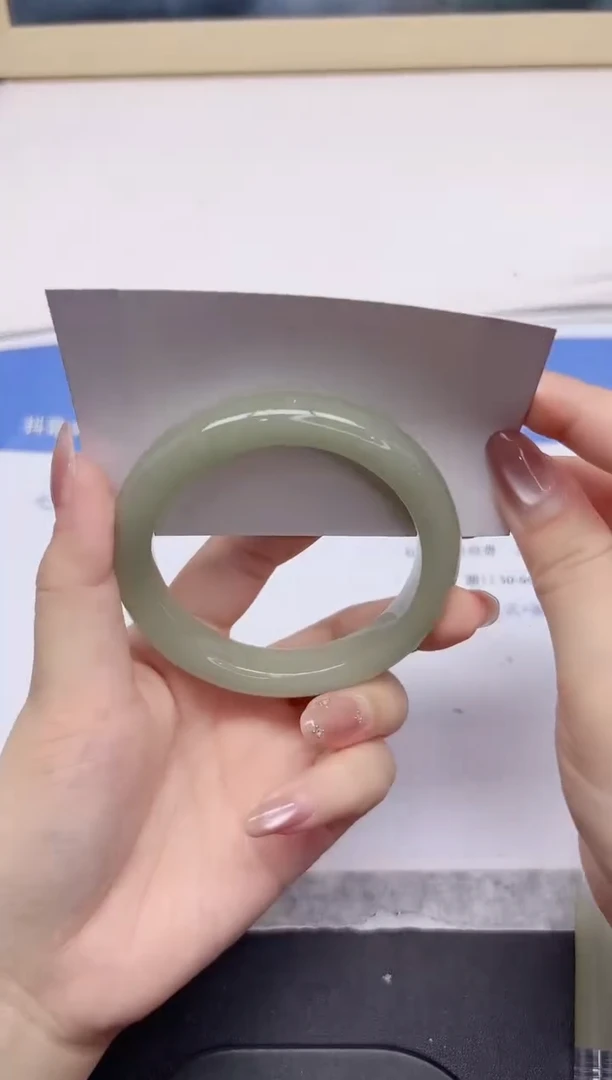 石英质玉手镯未镶嵌235-56.9