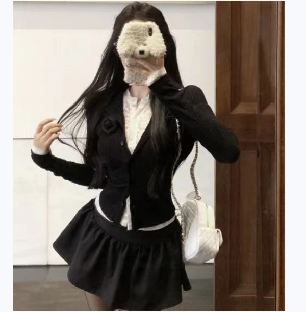 温柔蕾丝撞色拼接假两件长袖打底开衫女秋冬黑色千金风修身套装