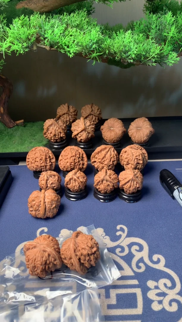 【闪购商品】文玩核桃吊坠45四座楼