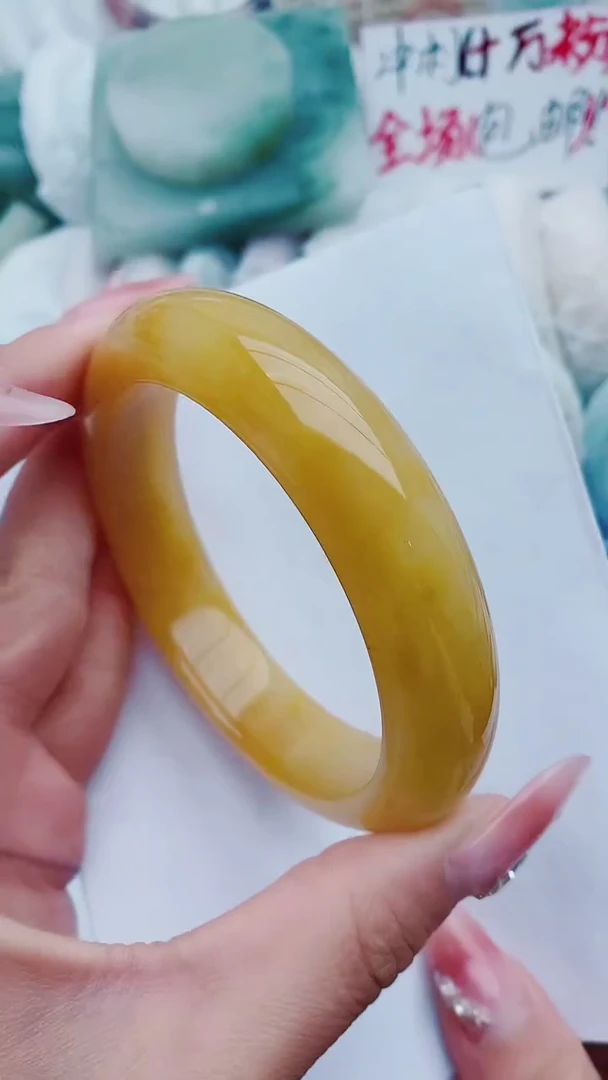 【闪购商品】石英质玉手镯未镶嵌C134-63-65