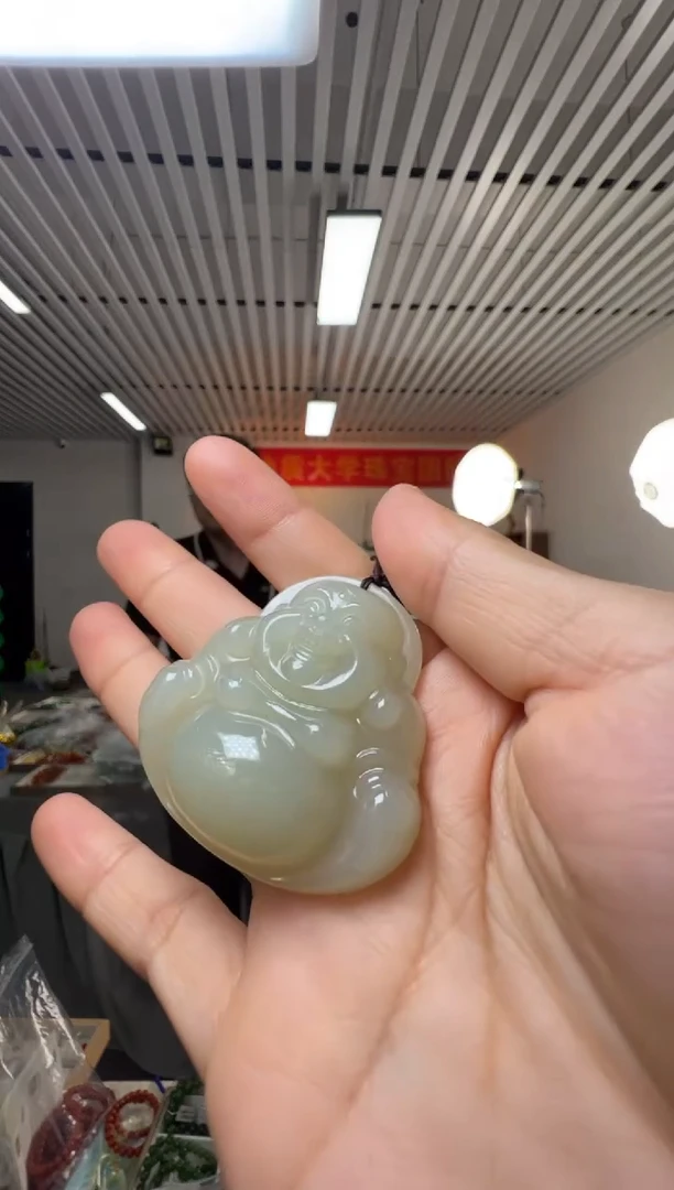 和田玉未镶嵌吊坠(不含链)约45*44mm和田玉佛公