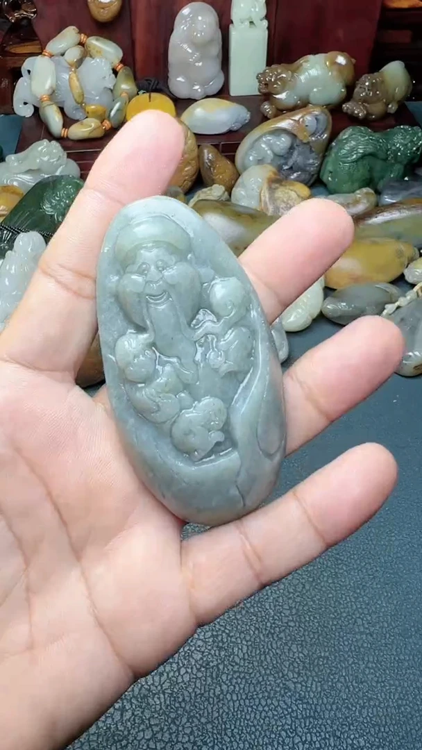 未镶嵌和田玉把件-