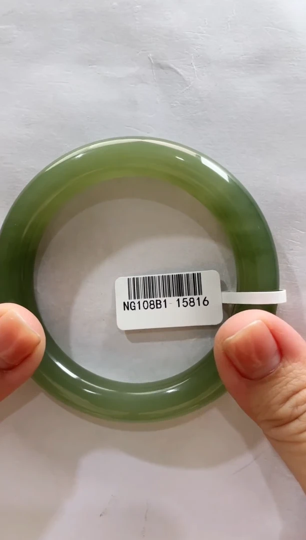 【闪购商品】和田玉手镯未镶嵌56+圈口