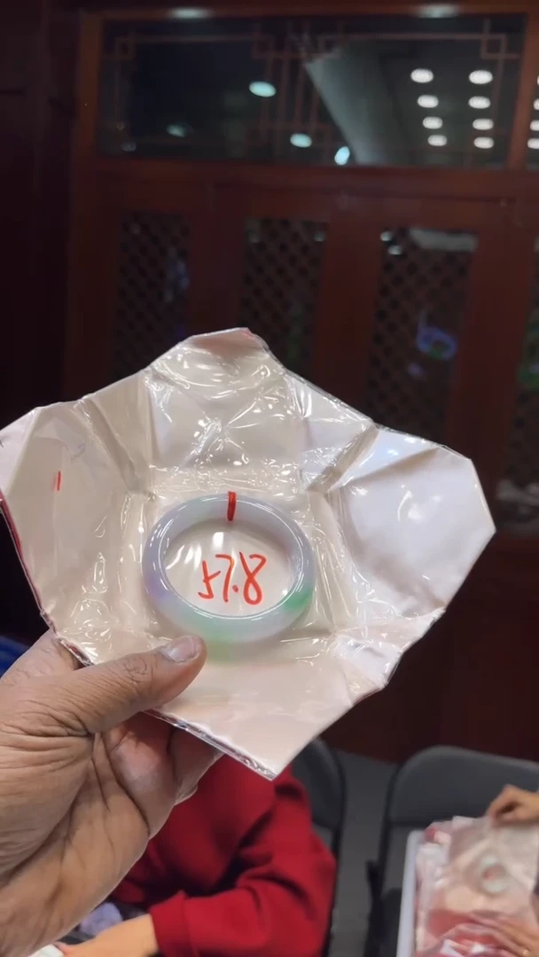 【闪购商品】翡翠手镯未镶嵌手镯