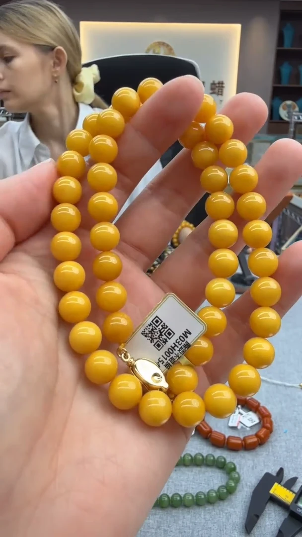 琥珀颈饰未镶嵌84秒拍号 假一罚三