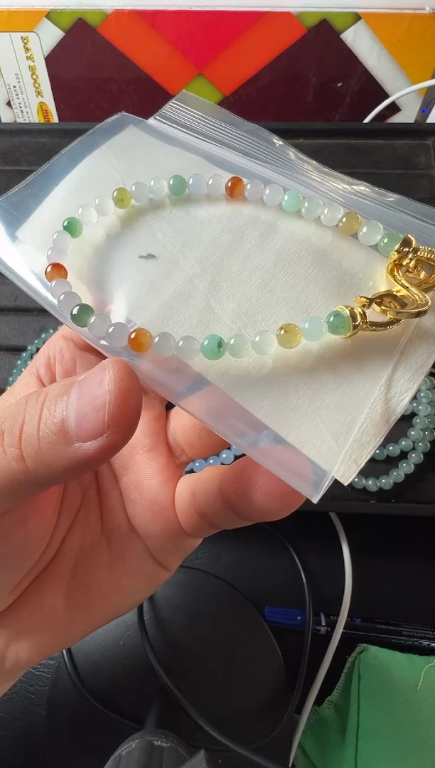 未镶嵌定制翡翠4+  缅甸天然翡翠A货