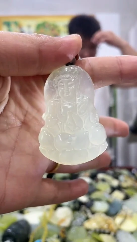 岫玉未镶嵌挂件