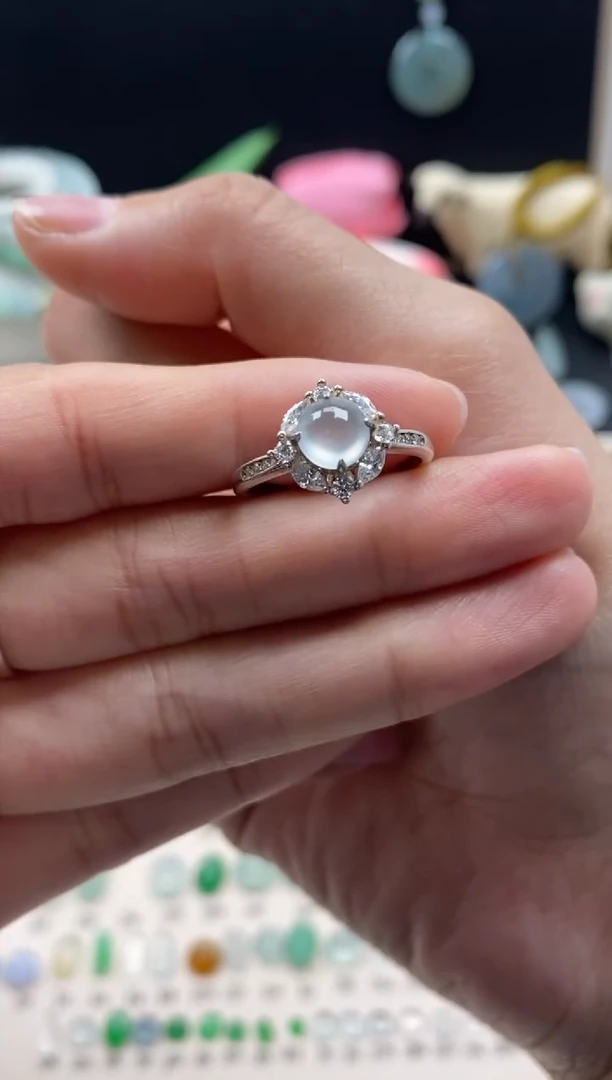 【闪购商品】翡翠戒指银S925镶嵌翡翠冰种蛋面戒指