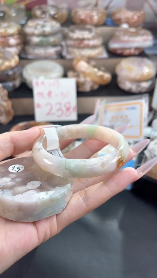 未镶嵌手镯石英质玉天然樱花玛瑙手镯（镯心赠品不保证完美）55