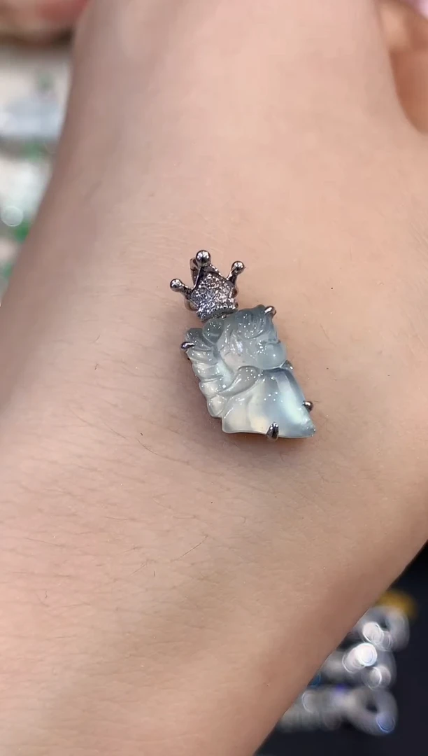 吊坠(不含链)18K金镶嵌翡翠B15