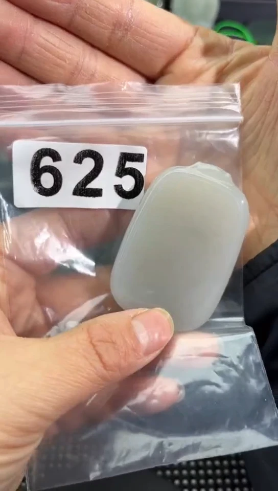 未镶嵌和田玉珠宝半成品牌子