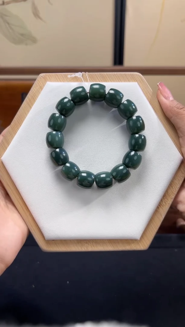 手串未镶嵌和田玉卡14