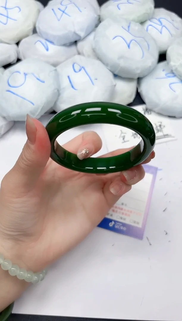 未镶嵌手镯石英质玉A66/6061