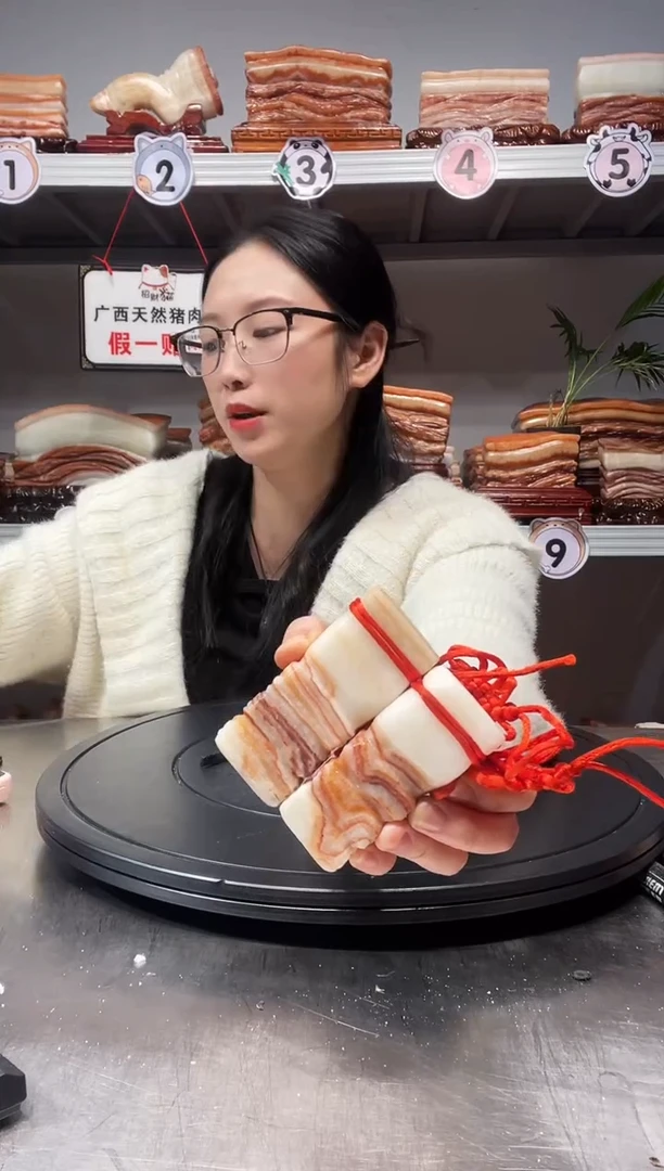 【闪购商品】天然石材柳州猪肉石