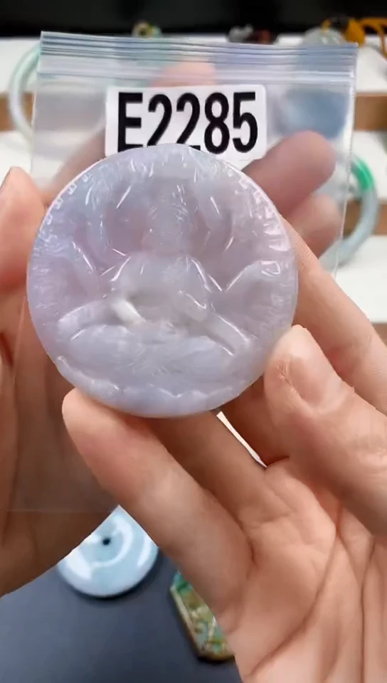 颈饰未镶嵌翡翠天然翡翠吊坠挂饰