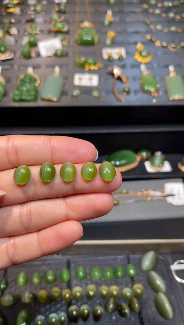 【闪购商品】和田玉碧玉猫眼裸石未镶嵌多样性发一