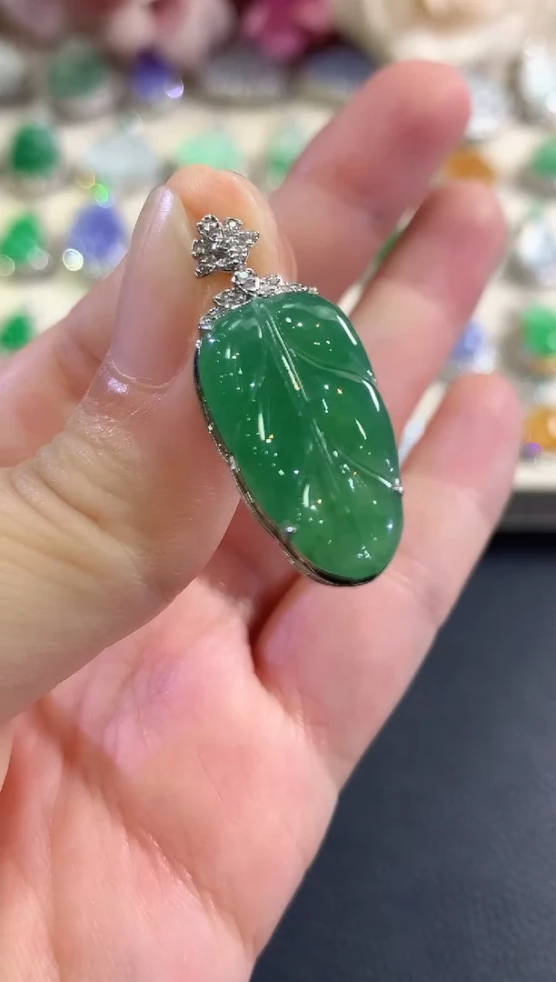 吊坠(不含链)18K金镶嵌翡翠b35