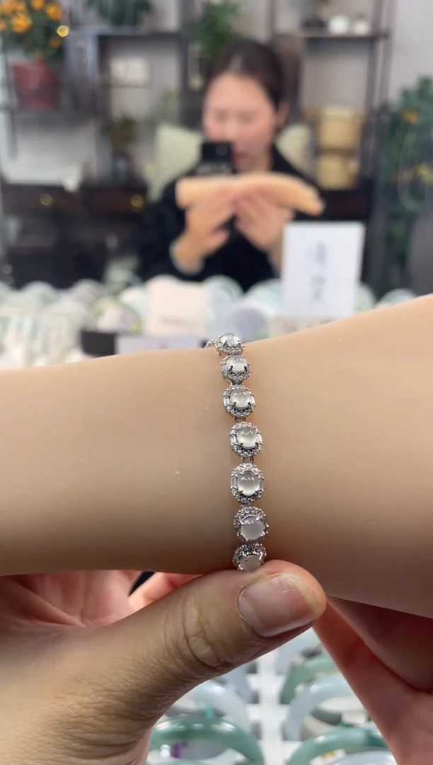 【闪购商品】翡翠手链银S925镶嵌多样性发货 发一件