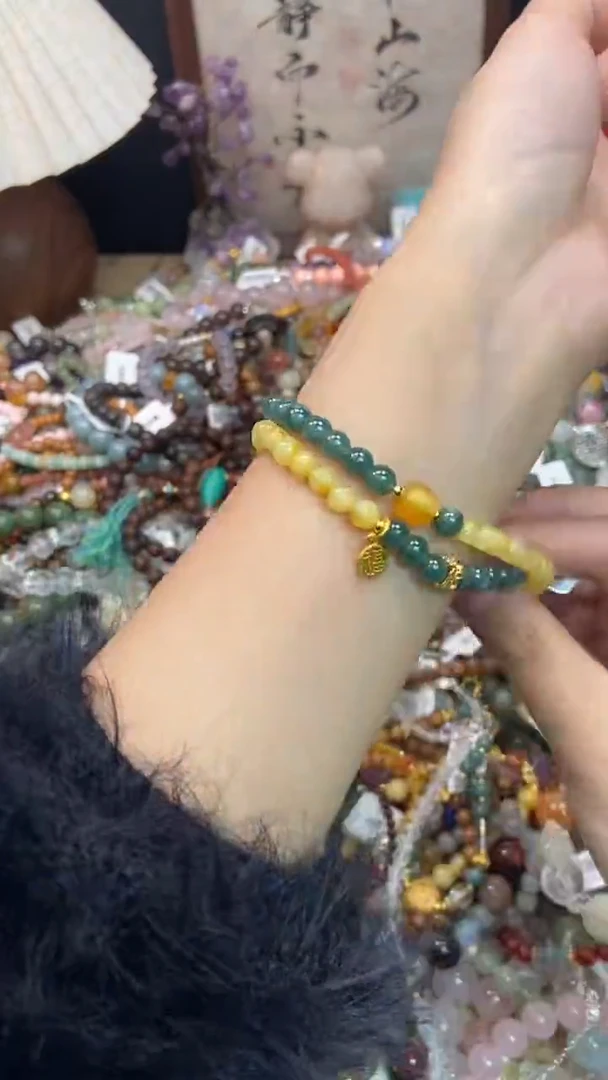 未镶嵌翡翠手饰335