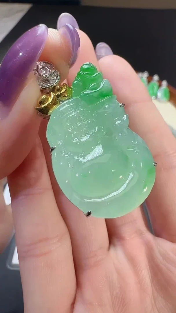 吊坠(不含链)18K金镶嵌翡翠【源头工厂】钻石镶嵌