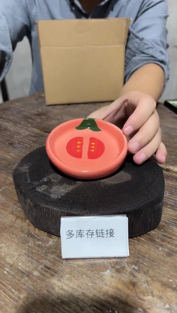 11釉下彩手绘陶瓷
