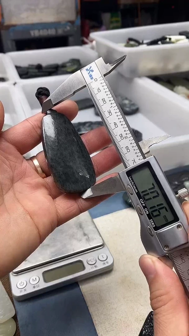 吊坠(不含链)未镶嵌和田玉1