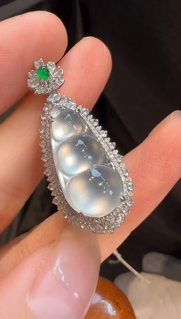 吊坠(不含链)18K金镶嵌翡翠L6吊坠