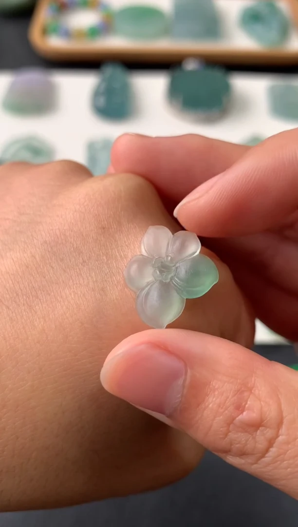 未镶嵌定制翡翠轩*翡翠