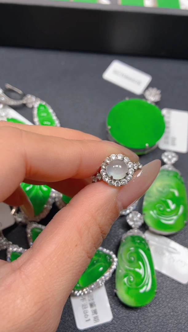 银S925镶嵌挂件翡翠1