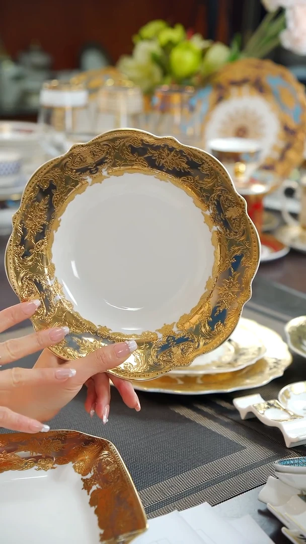 瓷片8.5英寸草帽盘  1个