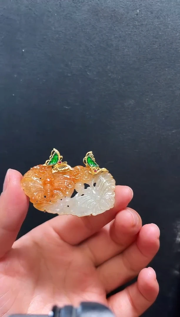 【闪购商品】翡翠吊坠(不含链)18K金镶嵌胸针支持48小时鉴赏