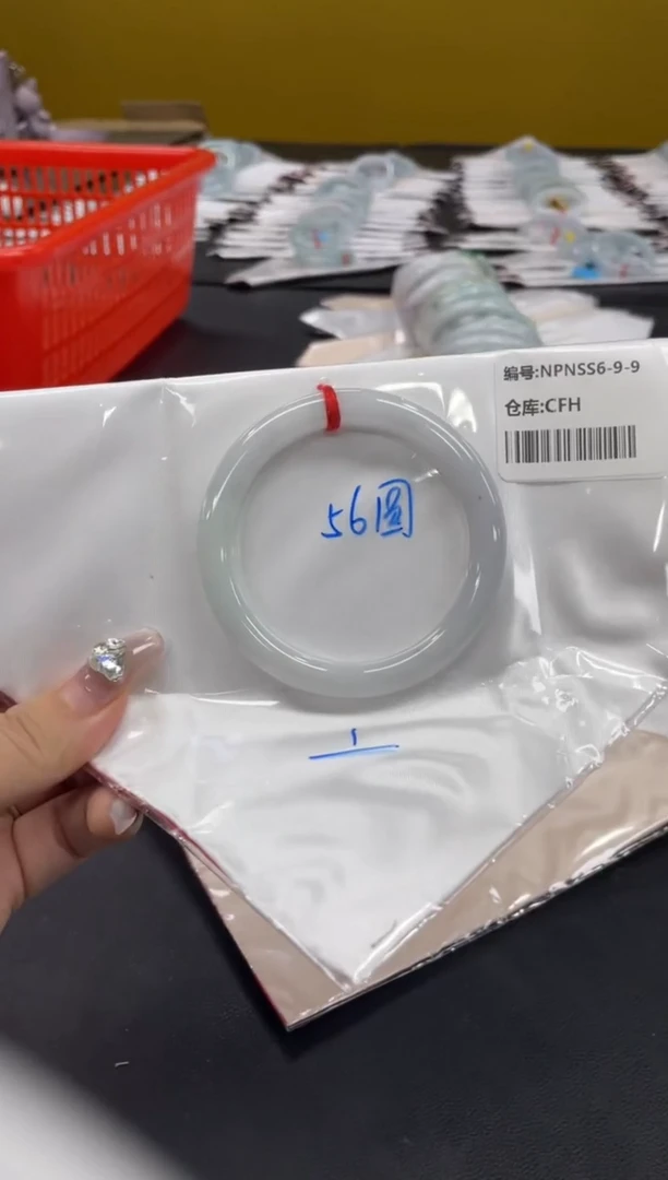 未镶嵌手镯翡翠翡翠手镯