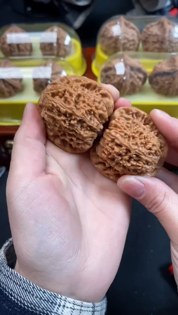 把件文玩核桃南疆石44尺Q119