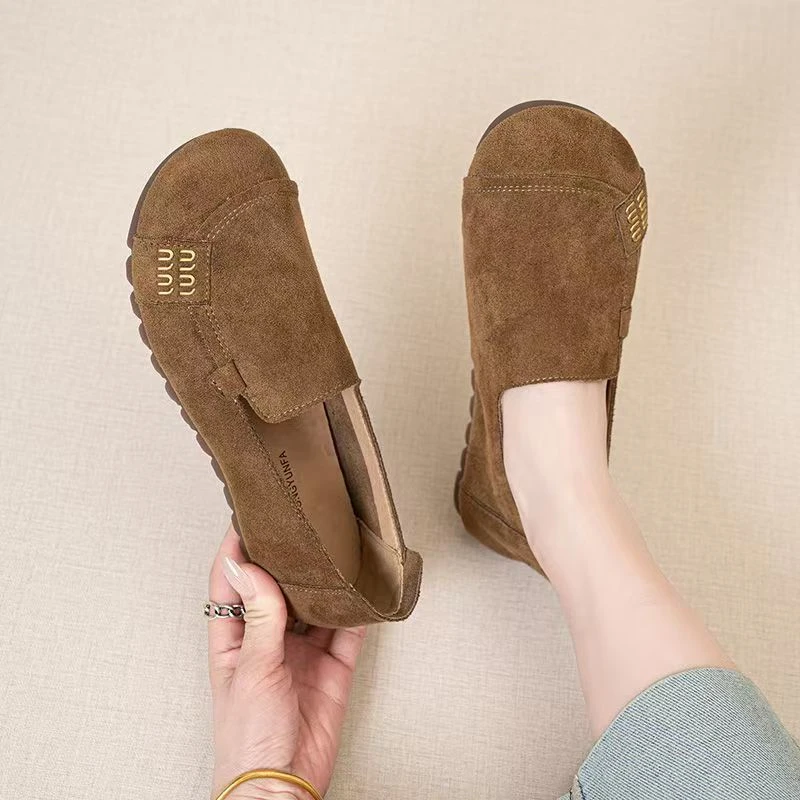 2025软底防滑一脚蹬平跟春季老年豆豆鞋复古女鞋舒适时尚方头仓