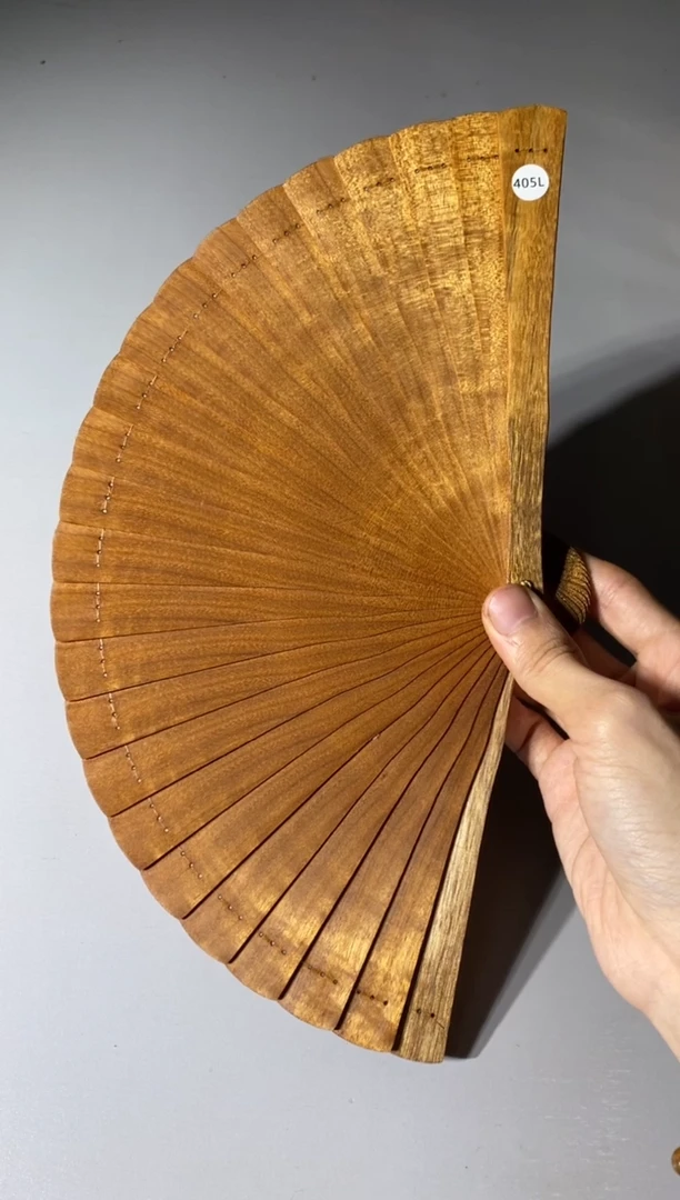 【闪购商品】金丝楠木雕405号18cm金丝楠木小叶桢楠扇子