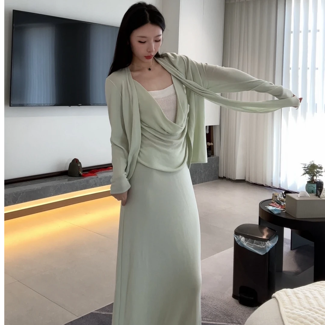 ｛春江夜Q｝春季新款气质显瘦休闲纯色吊带长袖开衫温柔小众套装
