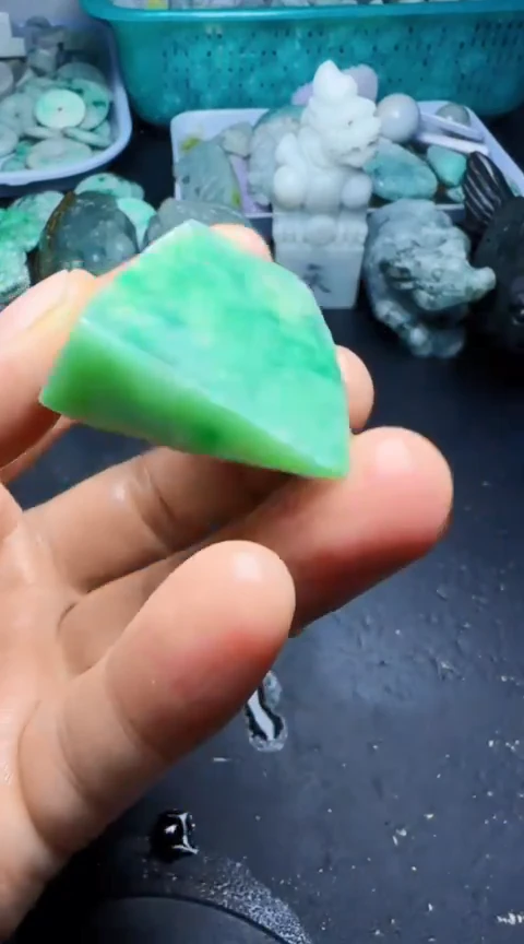 颈饰未镶嵌翡翠002