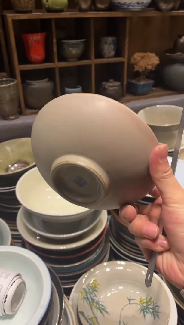 【闪购商品】瓷片824灰色手工圆口碗1个