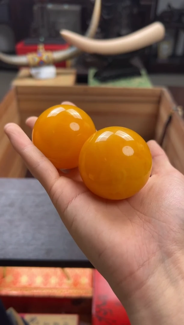 【闪购商品】蜜蜡裸石未镶嵌—————————蜜蜡手球