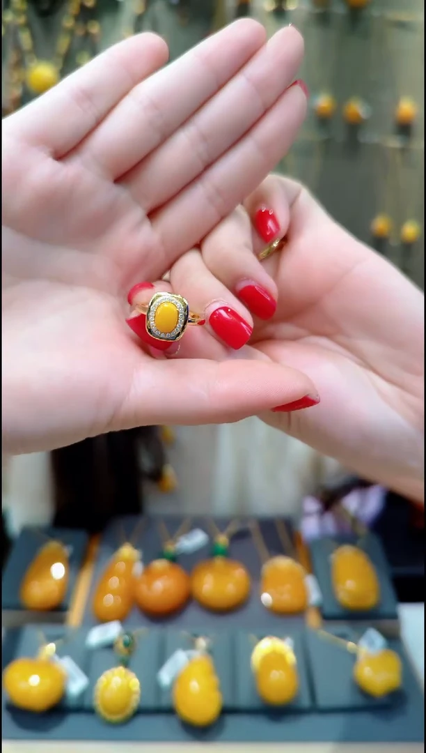 【闪购商品】蜜蜡戒指银S925镀金镶嵌H215蜜蜡戒指